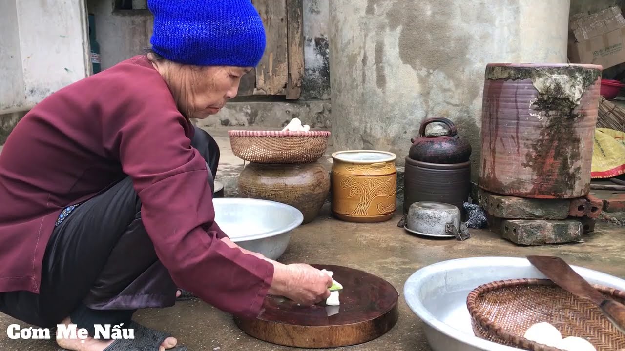 Gà kho gừng ấm lòng bao người con xa quê